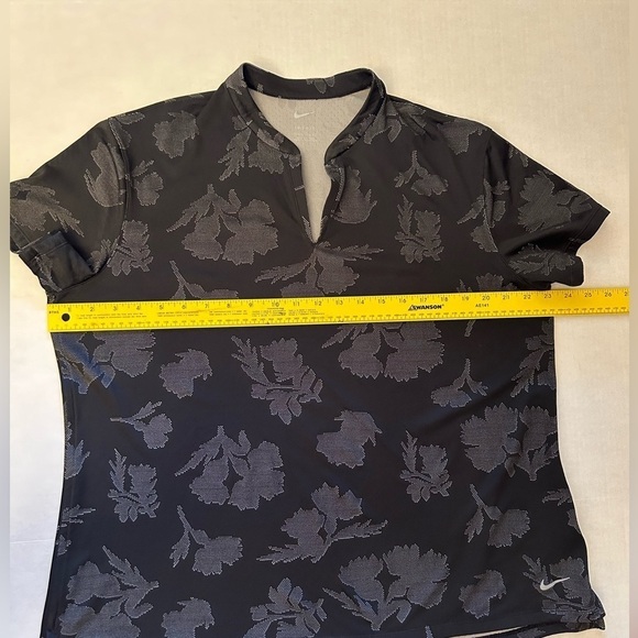 Nike Black Victory Floral Jacquard Performance V neck Polo Sz-XXL. V4 - Picture 10 of 10